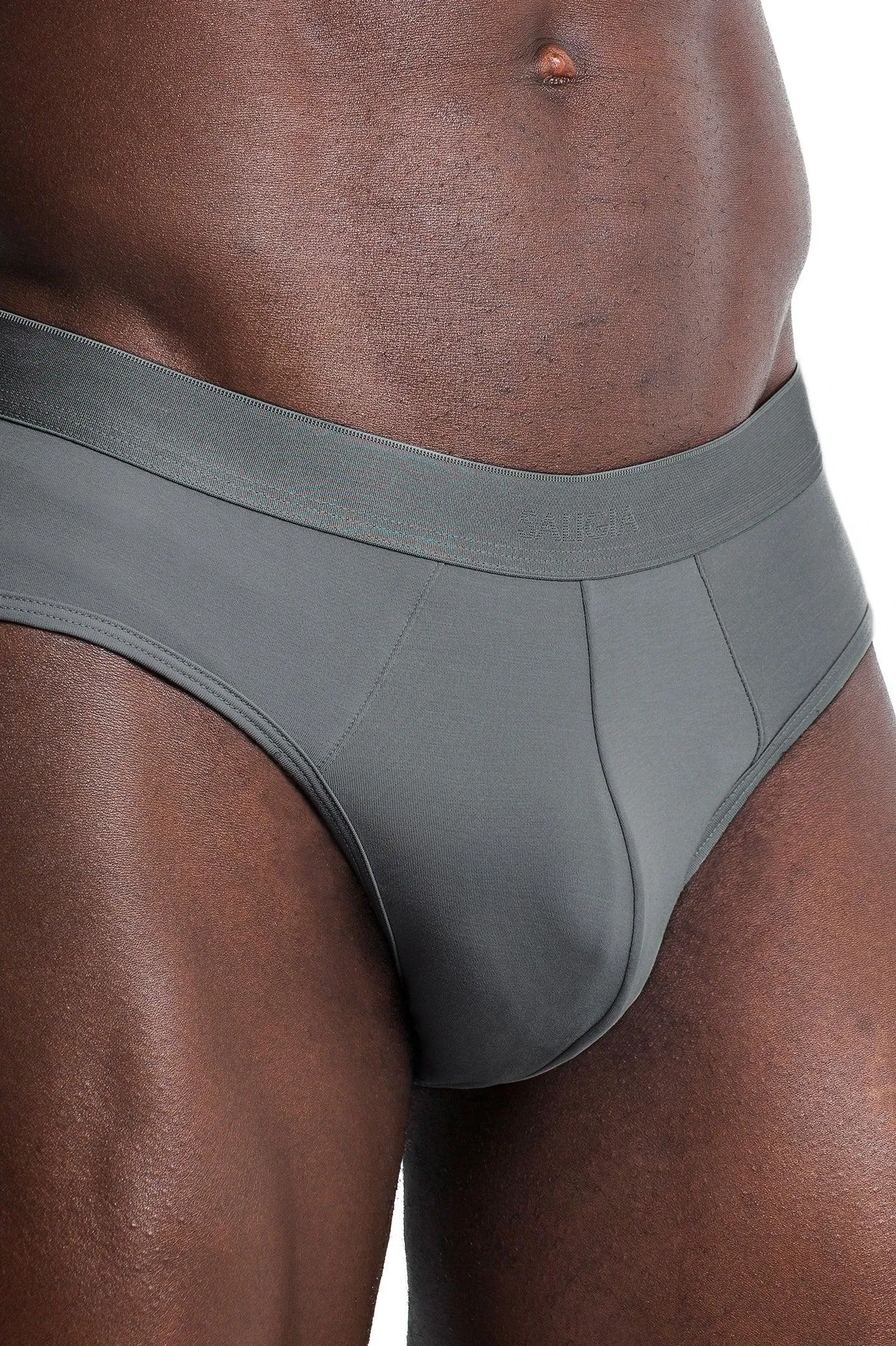 ELITE BRIEF