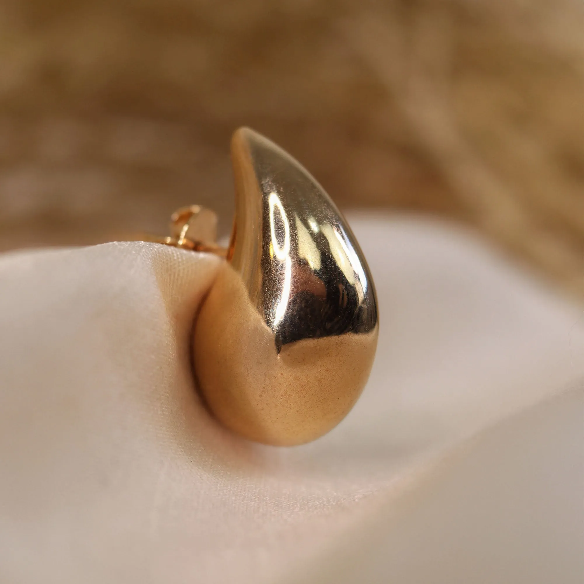 Gold Plated Drop  Dupes Lightweight Teardrop Stud Earrings Gold  Waterdrop