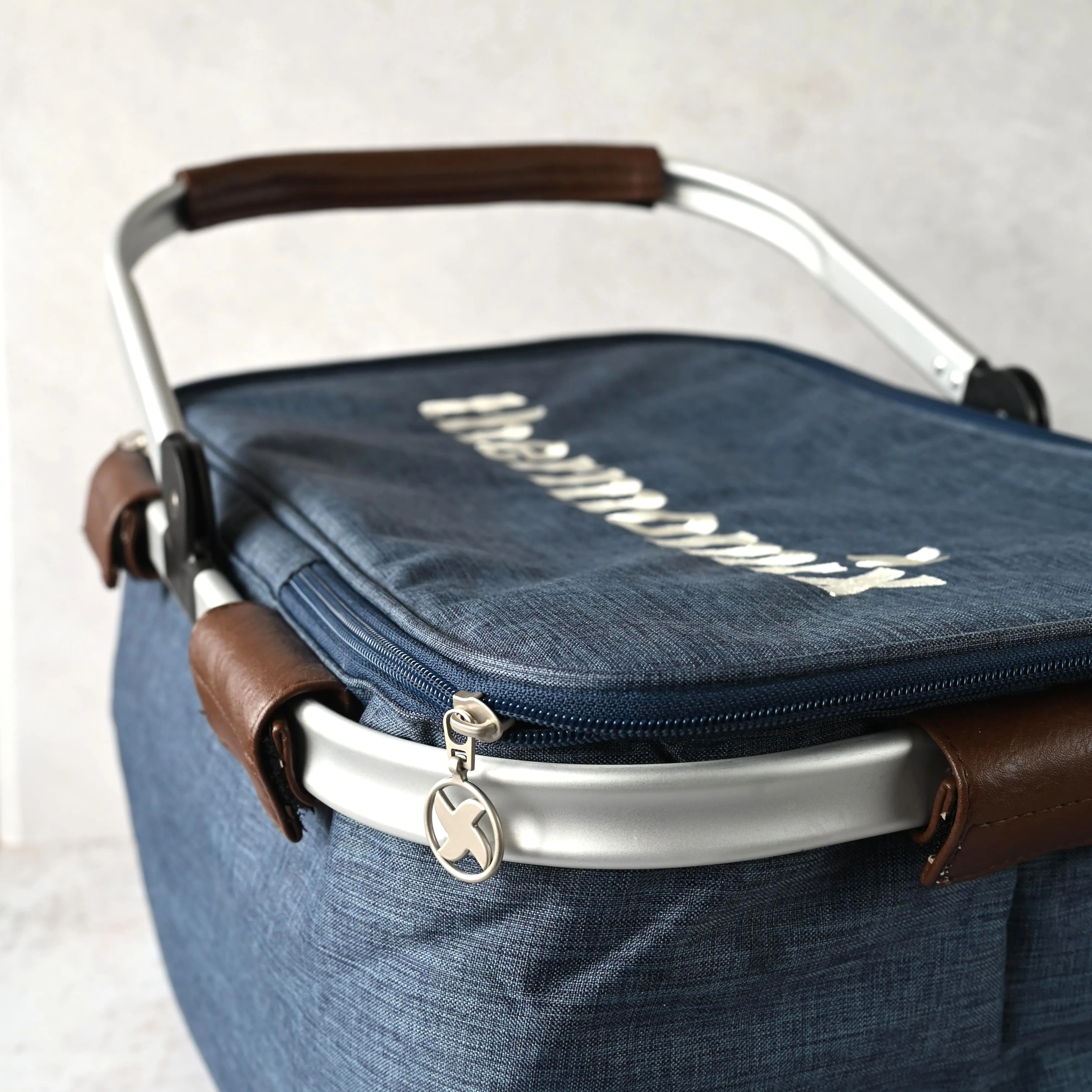 Insulated Carry Basket