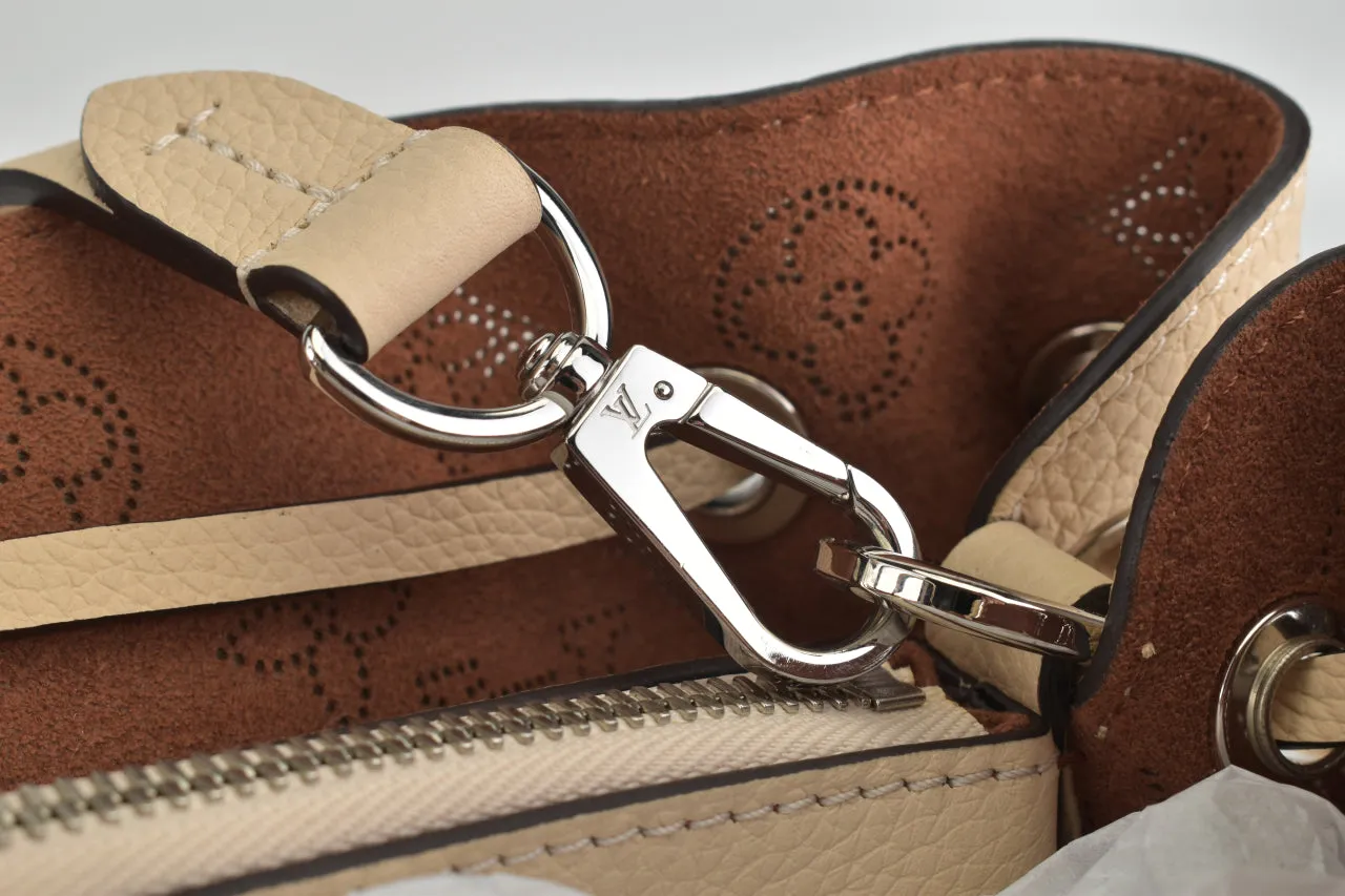 M59203 Bella Tote in Creme Beige