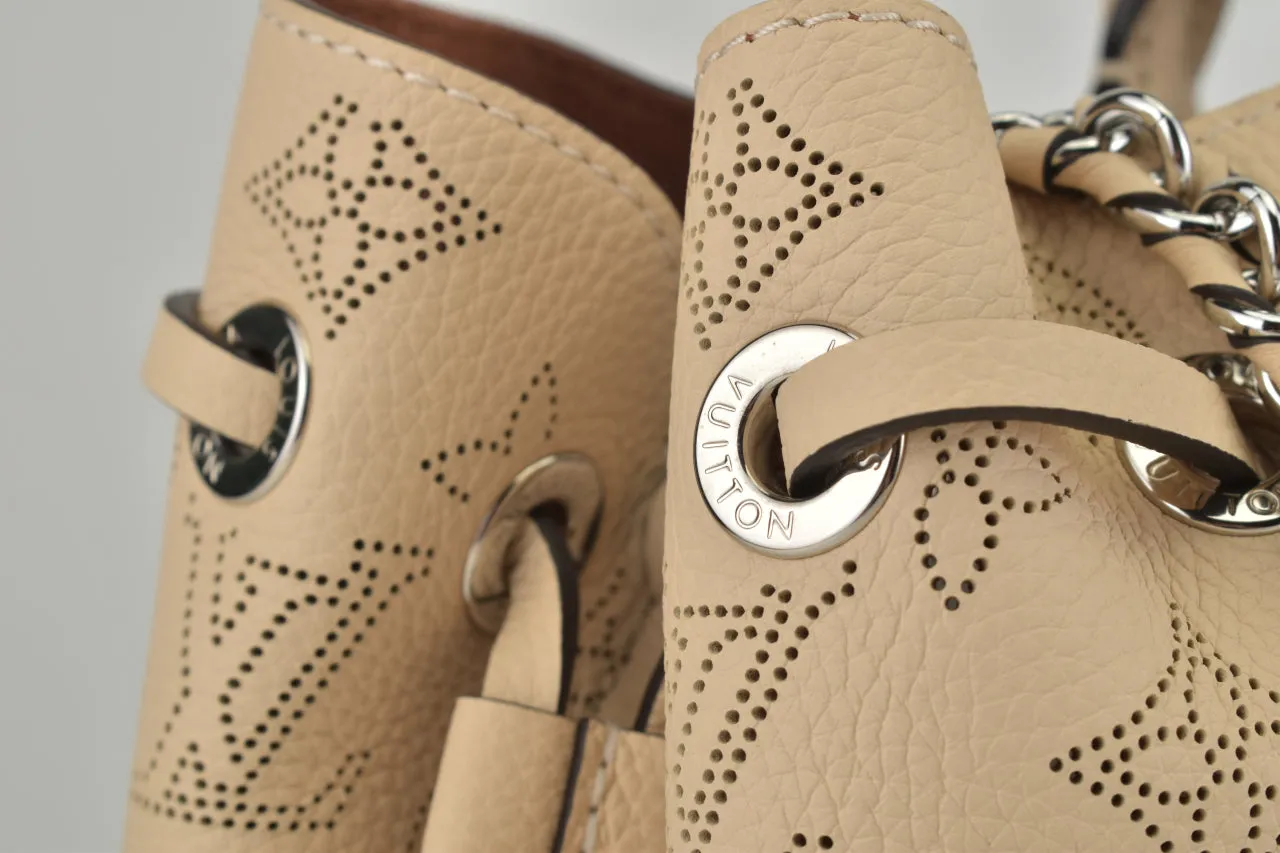 M59203 Bella Tote in Creme Beige