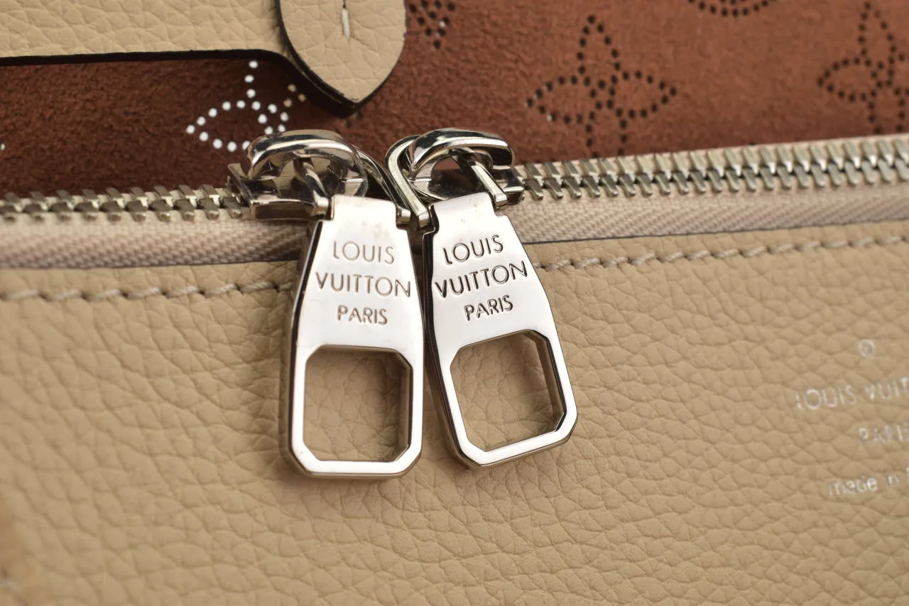 M59203 Bella Tote in Creme Beige