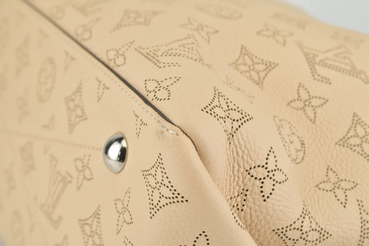 M59203 Bella Tote in Creme Beige
