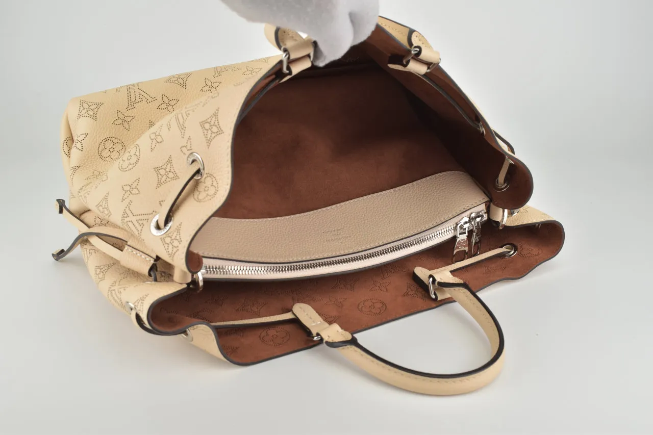 M59203 Bella Tote in Creme Beige