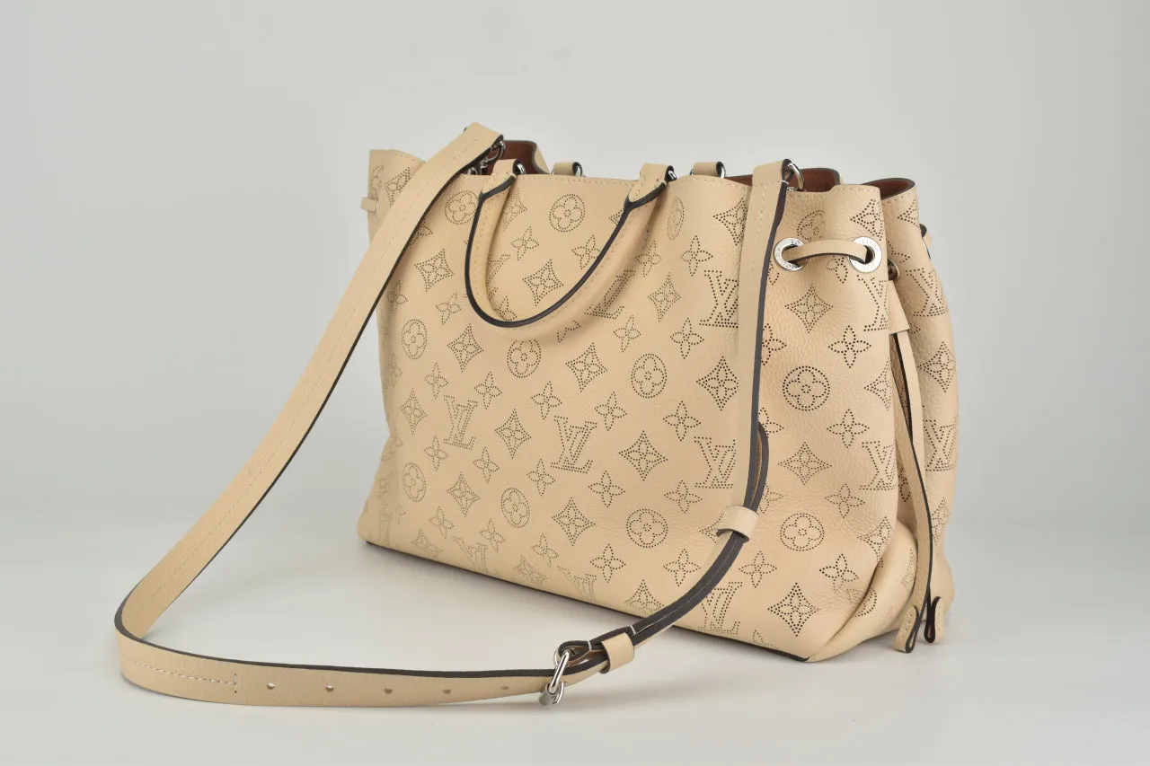 M59203 Bella Tote in Creme Beige
